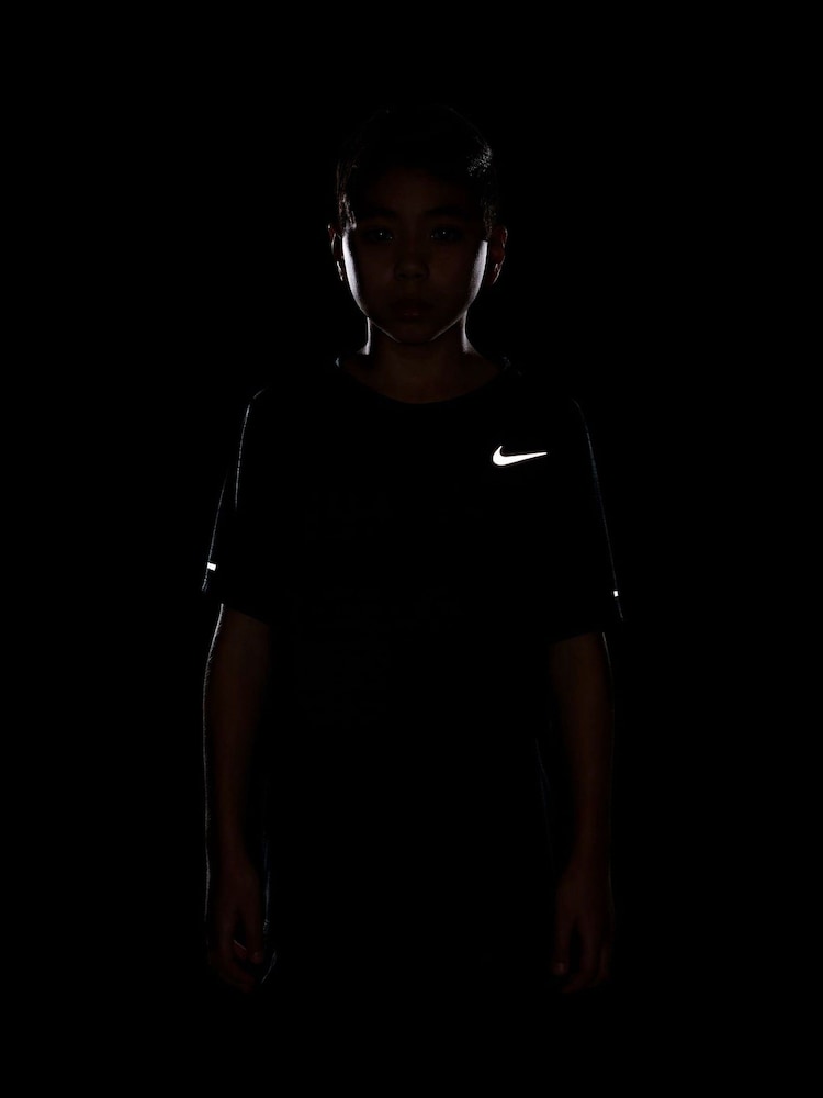 Nike Dark Seaweed Green Dri-FIT Miler Training Top - Image 4 of 4 Nike Dark Seaweed Green Dri-FIT Miler Training Top - Image 4 of 4