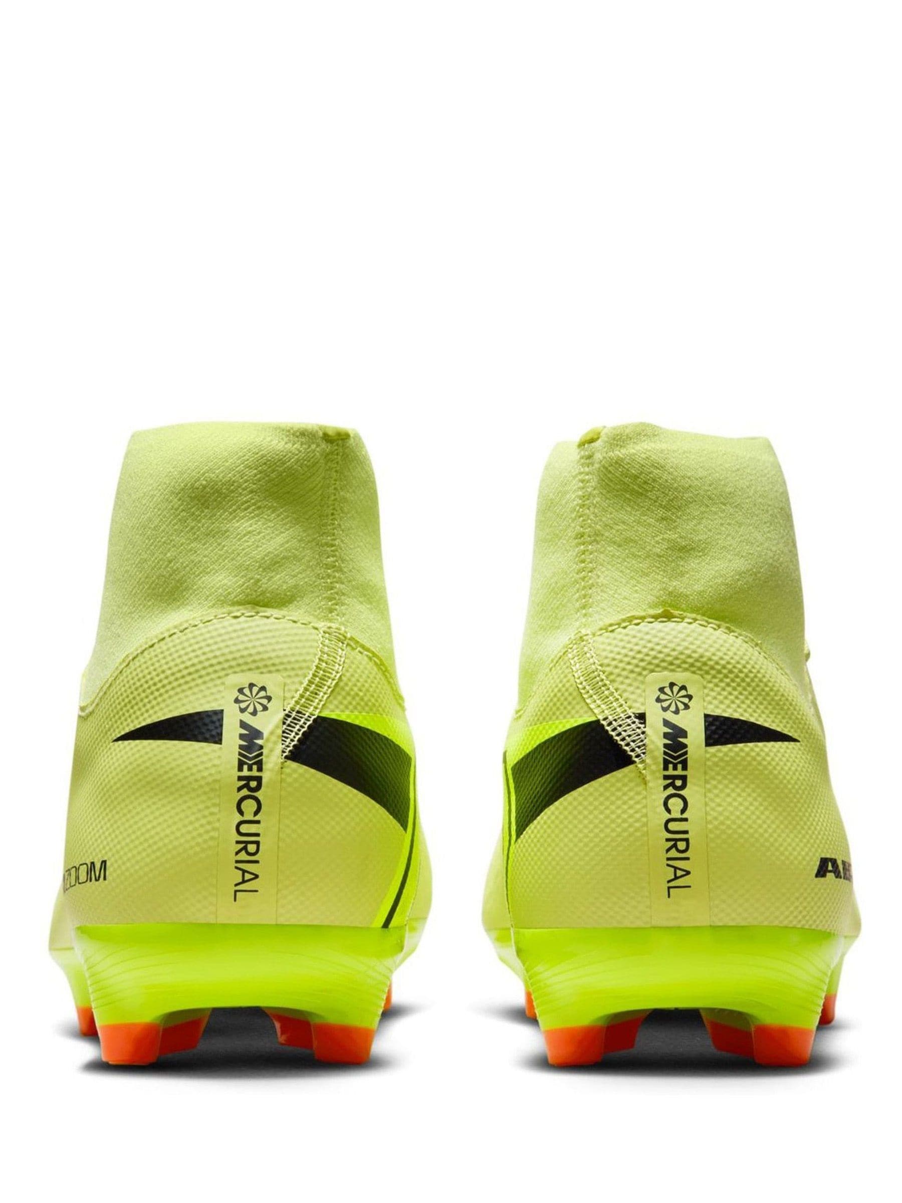 Cumpără Verde - Ghete și cizme de fotbal pentru teren Nike