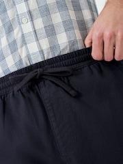 Calções de praia Crew Clothing - Imagem 4 de 5