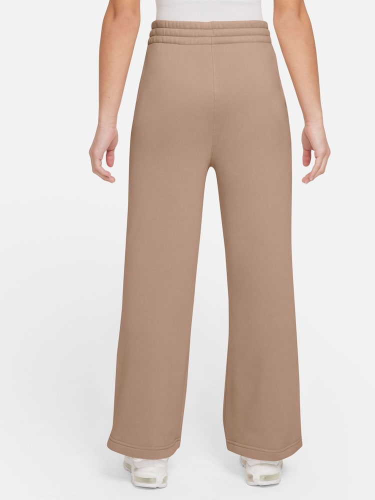Nike Natural Hemp Club Fleece Wide Leg Joggers - Image 2 of 3 Nike Natural Hemp Club Fleece Wide Leg Joggers - Image 2 of 3