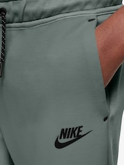 Nike Clay Green Tech Fleece Joggers - Image 3 of 3