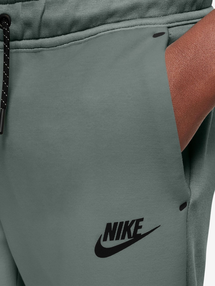 Nike Clay Green Tech Fleece Joggers - Image 3 of 3