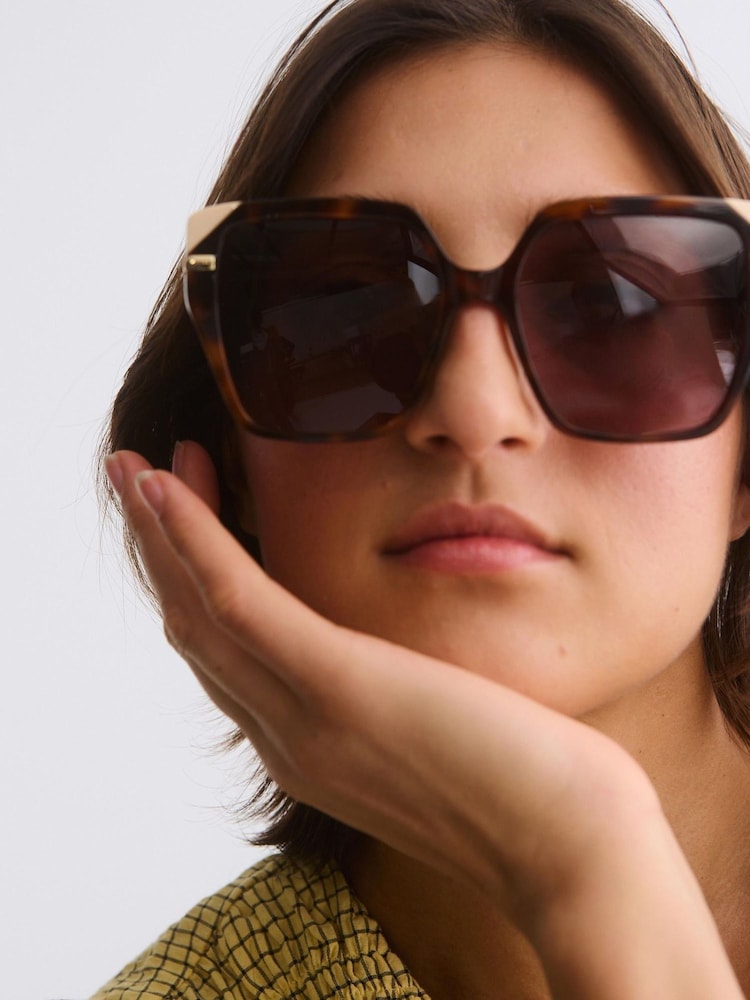 Oliver Bonas Brown Faux Tortoiseshell & Cream Corner Square Acetate Sunglasses - Image 4 of 4