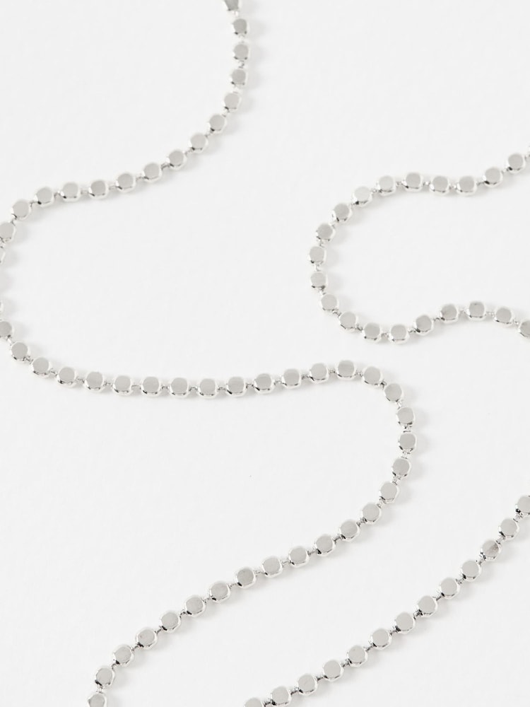 Oliver Bonas Silver Tone Demi Disc Silver Plated Chain Necklace - Image 2 of 3