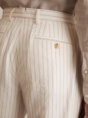 Reiss Easton Regular-Fit Cotton-Blend Pinstripe Trousers - Imagen 7 de 8