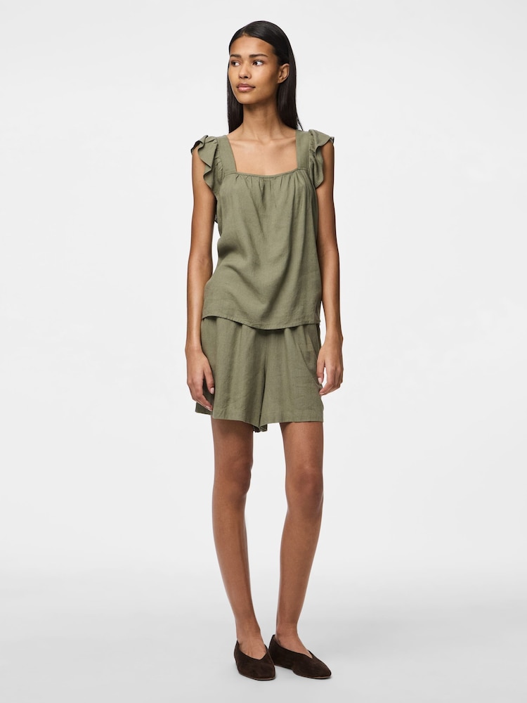 PIECES Green Relaxed Fit Elasticated Waist Linen Blend Shorts - Image 1 of 6