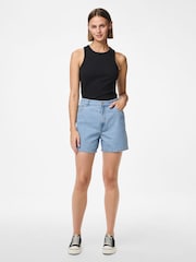 PIECES Blue 100% Cotton Mid Waist Denim Shorts - Image 1 of 4