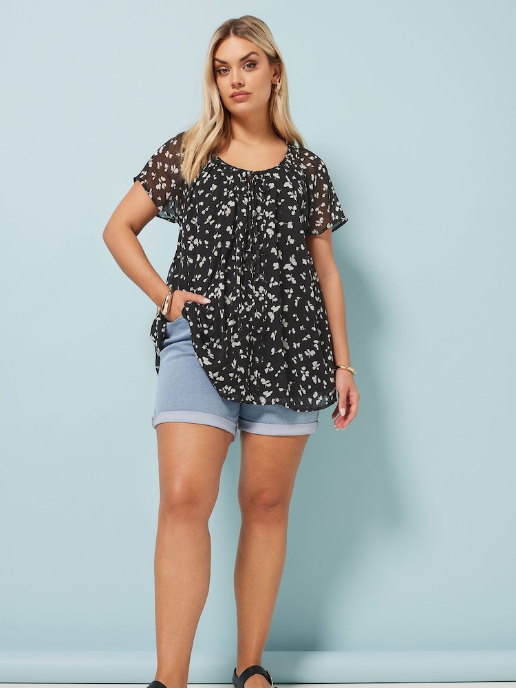 Yours Curve Charcoal Black Boho Pintuck Blouse - Image 3 of 5