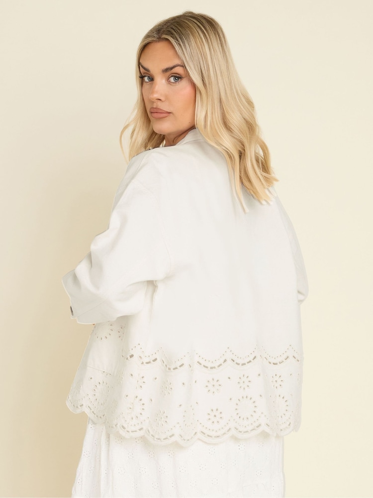Yours Curve White 100% Cotton Broider Twill Shacket - Image 2 of 3 Yours Curve White 100% Cotton Broider Twill Shacket - Image 2 of 3