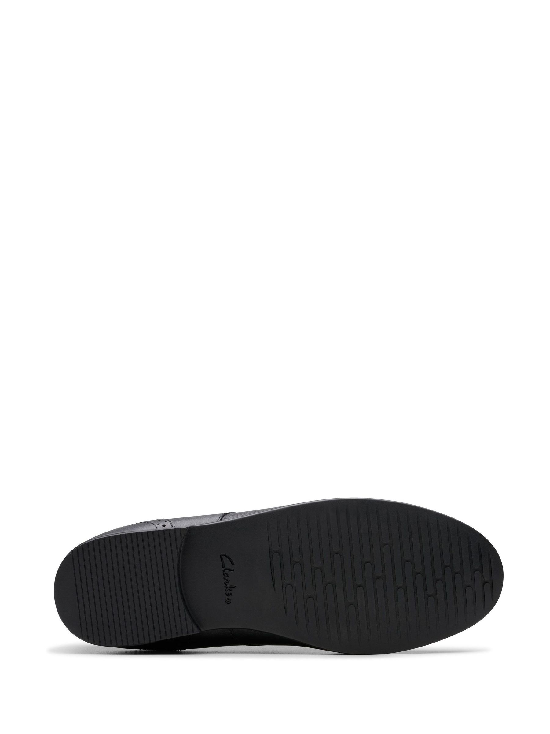 Clarks Black Extra Wide Fit (H) Leather Finja Brogue Youth Shoes - Image 7 of 7