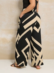 Yours Curve Black Crinkle Wide Leg Trousers - Image 3 of 5