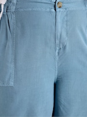 Yours Curve Light Blue Chambray Elastic Waist Shorts - Image 5 of 5