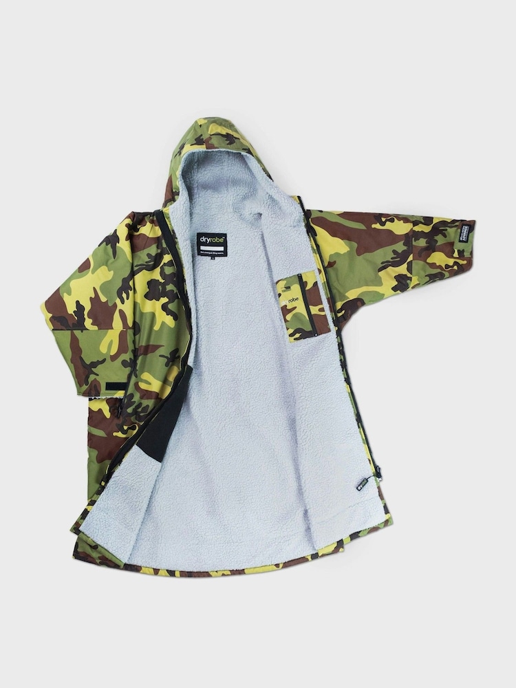 dryrobe Green/Grey Advance Adult Long Sleeve Changing Robe - Image 8 of 10
