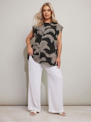 Yours Curve Black Oversized Boxy Vest - Image 2 of 5