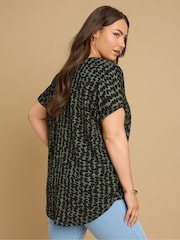 Yours Curve Green Notch Neck Textured T-Shirt - Image 3 of 5