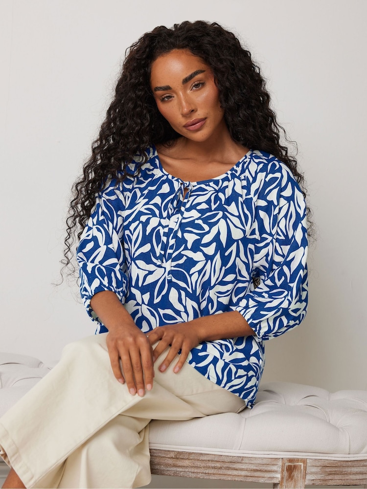 M&Co Petite Long Sleeve Tie Neck Top - Bild 1 von 6 M&Co Petite Long Sleeve Tie Neck Top - Bild 1 von 6
