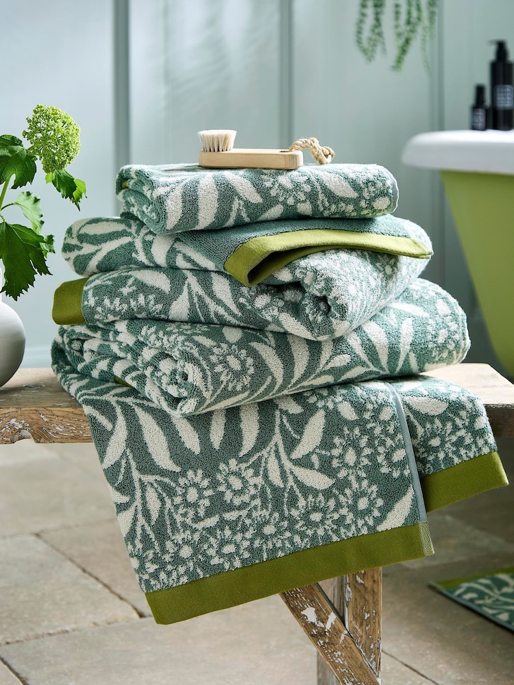 William Morris At Home Sage Michaelmas Towel - Image 2 of 6