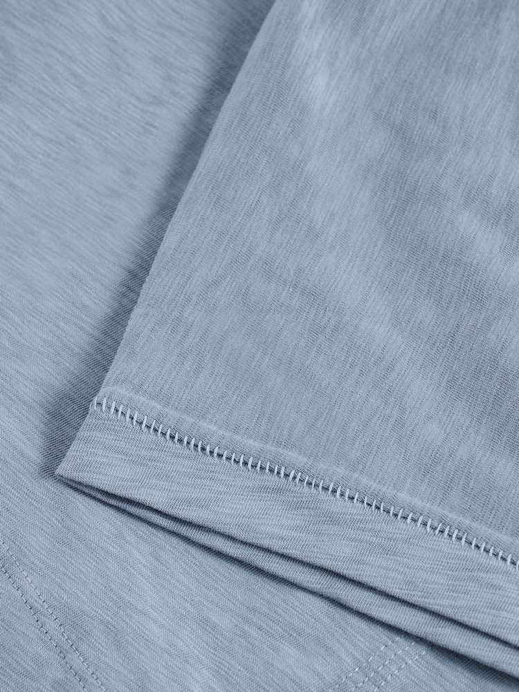 Azul - Camiseta con muesca en el cuello Nelly de White Stuff - Imagen 6 de 6