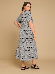 Yours Curve Black Wrap Grown On Dress - Image 3 of 5