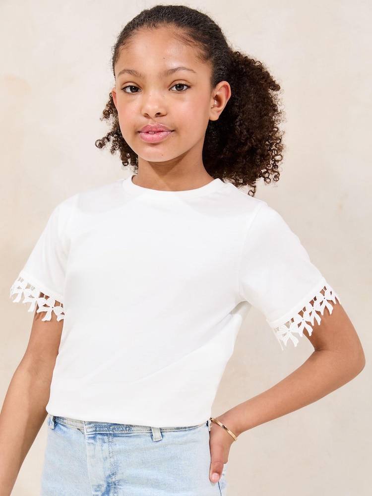 Lipsy 100% Cotton Bow Trim T-Shirt (5-16yrs) - Imagen 1 de 4