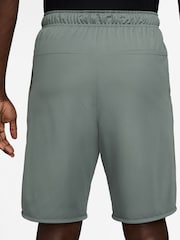 Nike Clay Green Totality Dri-FIT 9 inch Unlined Training Shorts - Image 2 of 4