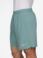 Nike Cannon Green 7 Inch Dri-FIT Challenger Unlined Running Shorts - Image 3 of 5