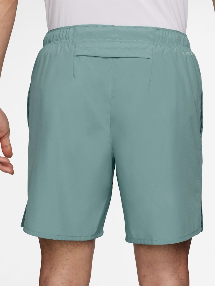Nike Cannon Green 7 Inch Challenger Dri-FIT Brief Lined Running Shorts - Image 2 of 5