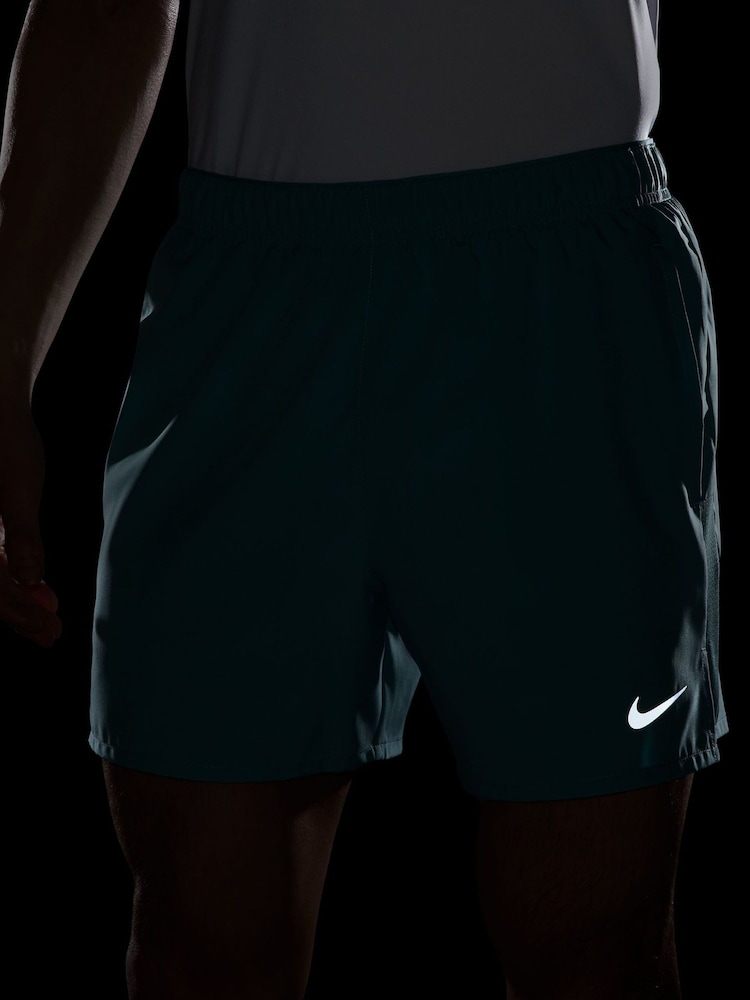 Nike Cannon Green Dri-FIT Challenger 5 inch Brief Lined Running Shorts - Image 5 of 5