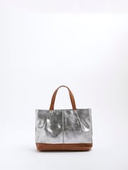 River Island сумка-шоппер с эффектом металлик - Image 1 of 4