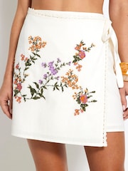 River Island White Embellished Linen Wrap Mini Skirt - Image 4 of 4