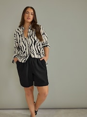 Evans Linen Rich Black Shorts - Image 3 of 10