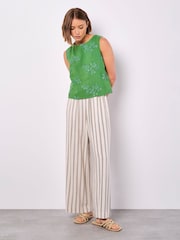 Apricot Green Floral Print Embroidered Vest With a Touch of Linen - Image 2 of 4