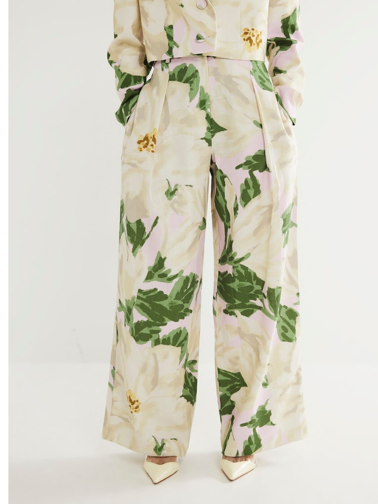 River Island Cream Petite Floral Wide Leg Trousers - Image 2 of 5 River Island Cream Petite Floral Wide Leg Trousers - Image 2 of 5