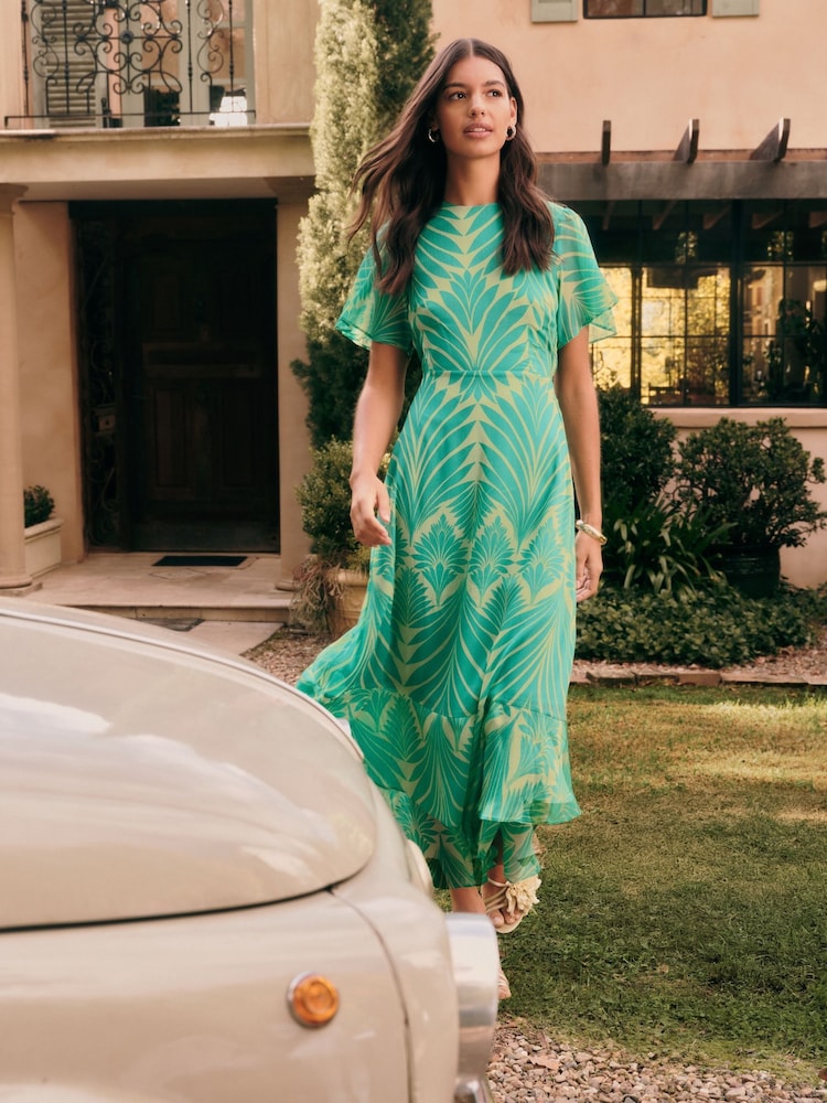 Friends Like These Green Geo Petite Short Sleeve Chiffon Tiered Maxi Dress - Image 5 of 5
