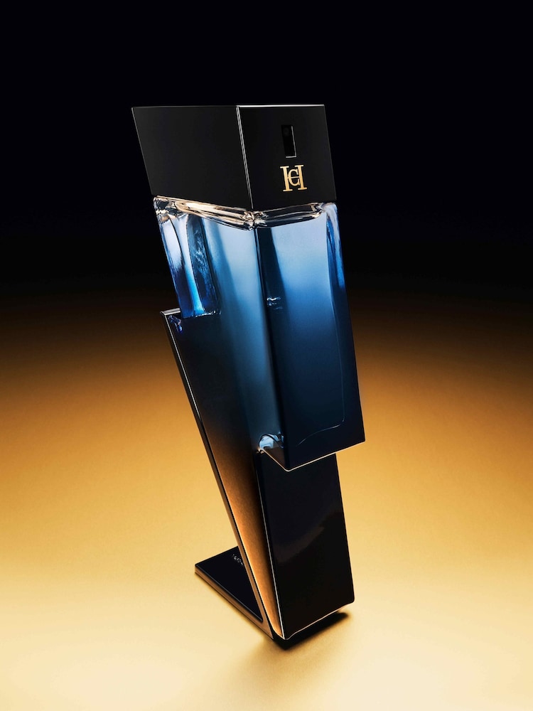 Carolina Herrera Bad Boy Cobalt Eau de Parfum 50ml Gift Set - Image 2 of 4