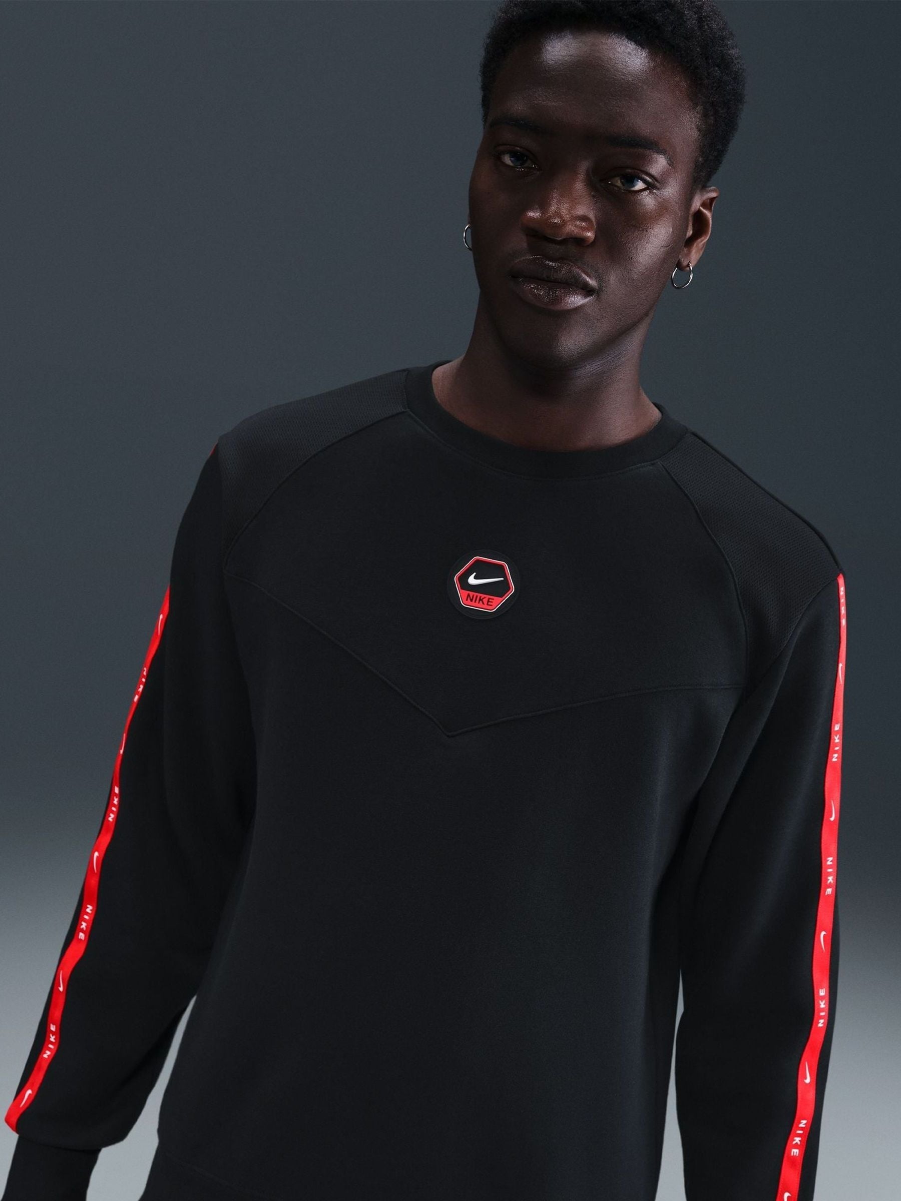 long sleeve workout top nike