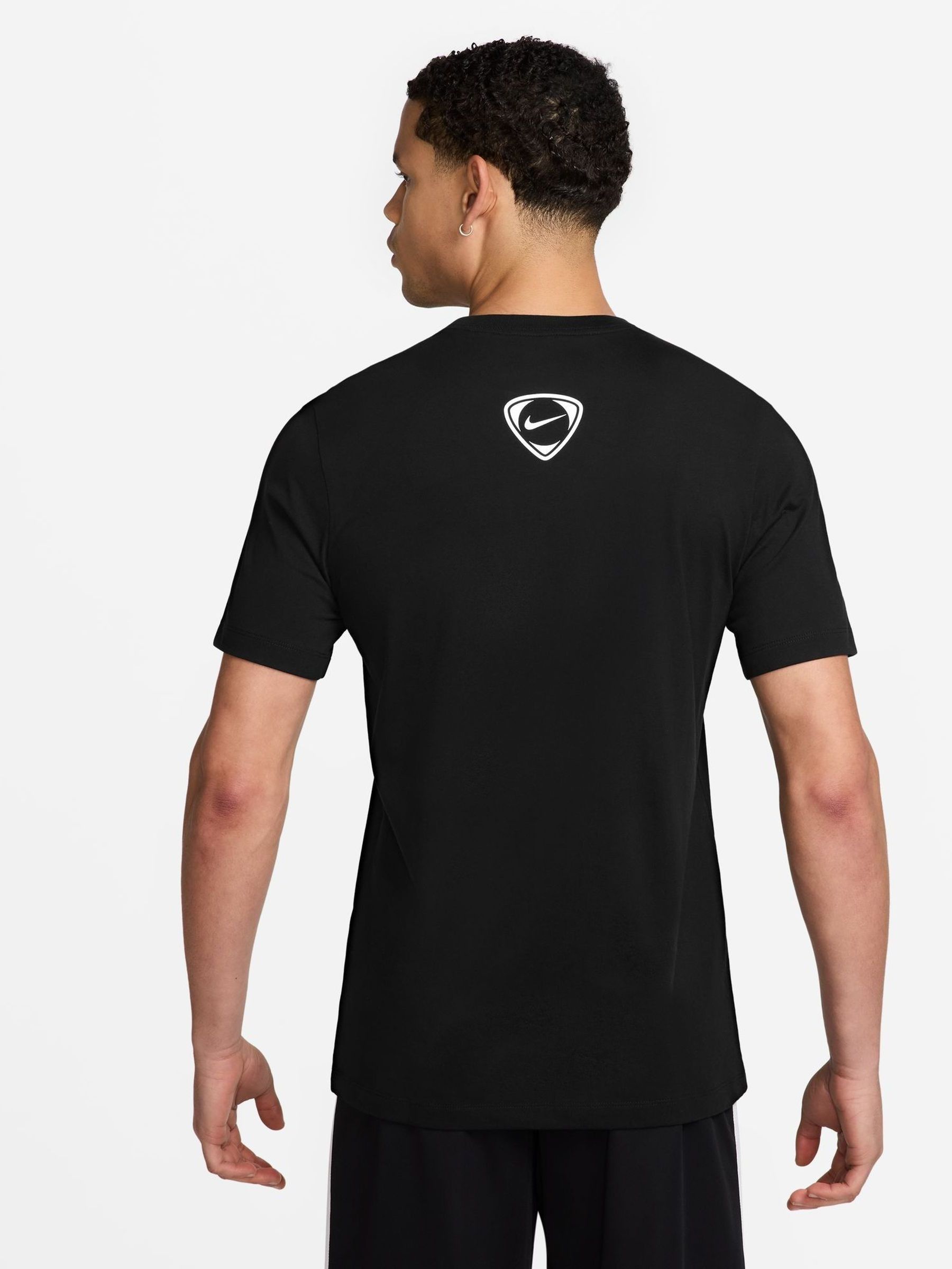 nike graphic t shirt black