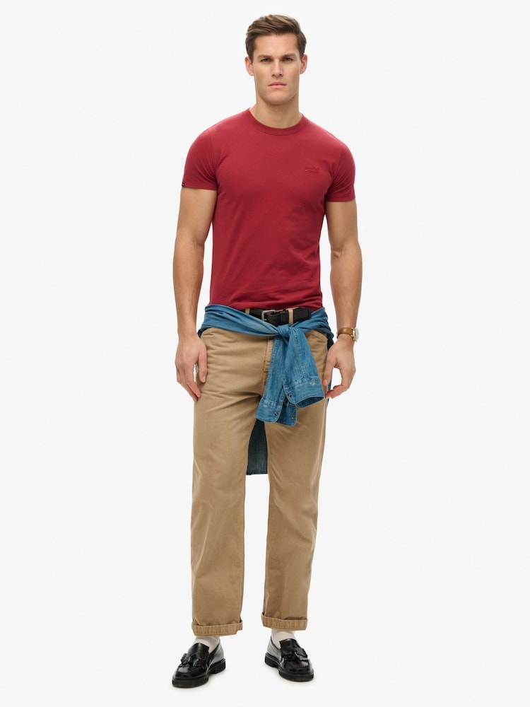 Rot - Superdry Essential T-Shirt mit Logostickerei - Bild 2 von 4