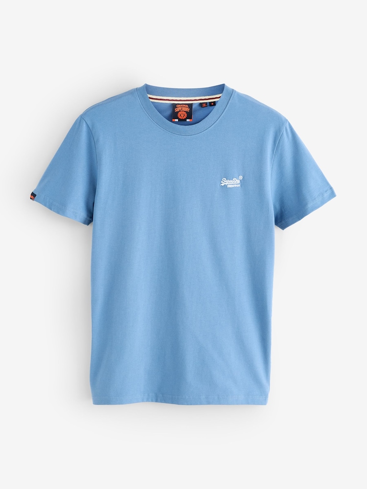 Superdry Ombre Blue Essential Short Sleeve Logo T-Shirt - Image 4 of 4 Superdry Ombre Blue Essential Short Sleeve Logo T-Shirt - Image 4 of 4