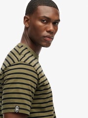 Grün - Superdry Merchant Stripe T-Shirt - Bild 4 von 6