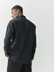 أسود - قميص أكسفورد بأكمام طويلة قابل للتمدد - صورة 4 من 9