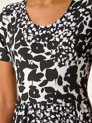 Roman Black Floral Print Tiered Midi Dress - Image 5 of 5