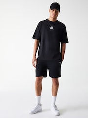 New Era Mens New York Yankee Logo Black T-Shirt - Image 1 of 9