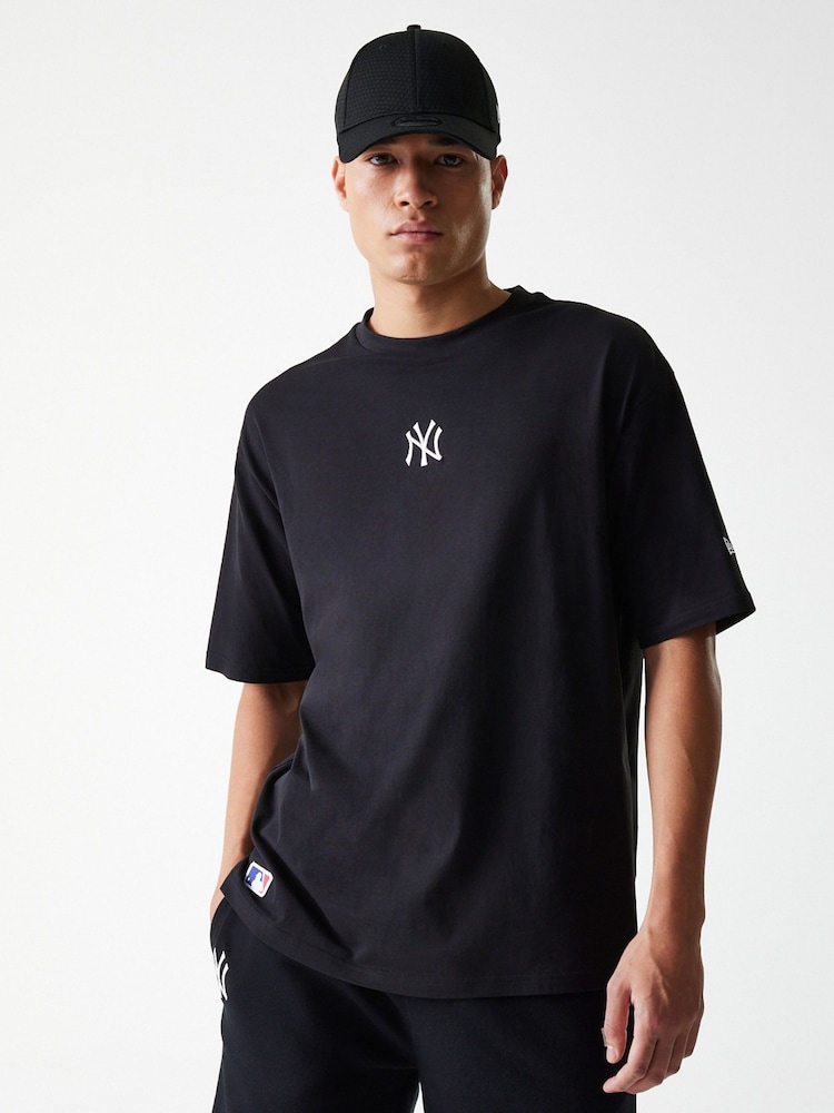 Zwart - New Era Mens New York Yankee Logo Black T-Shirt - Image 5 of 9