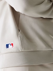New Era Mens New York Yankee Logo Beige Hoodie - Image 7 of 7