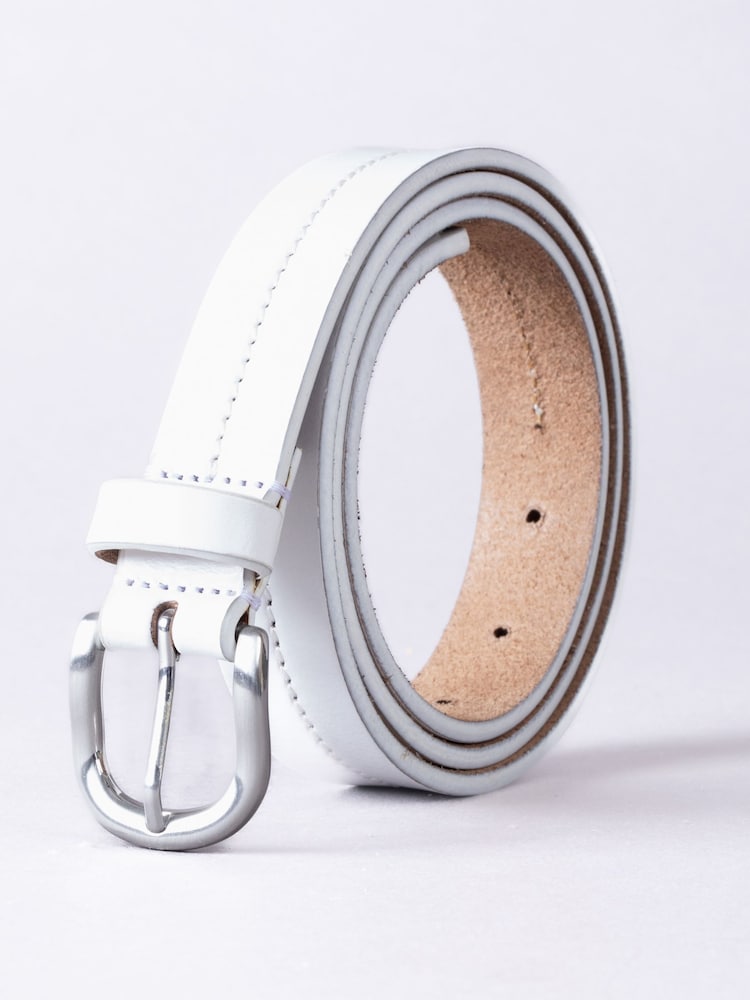 Blanco - Cinturón de cuero Kendal de Lakeland Leather - Imagen 2 de 3