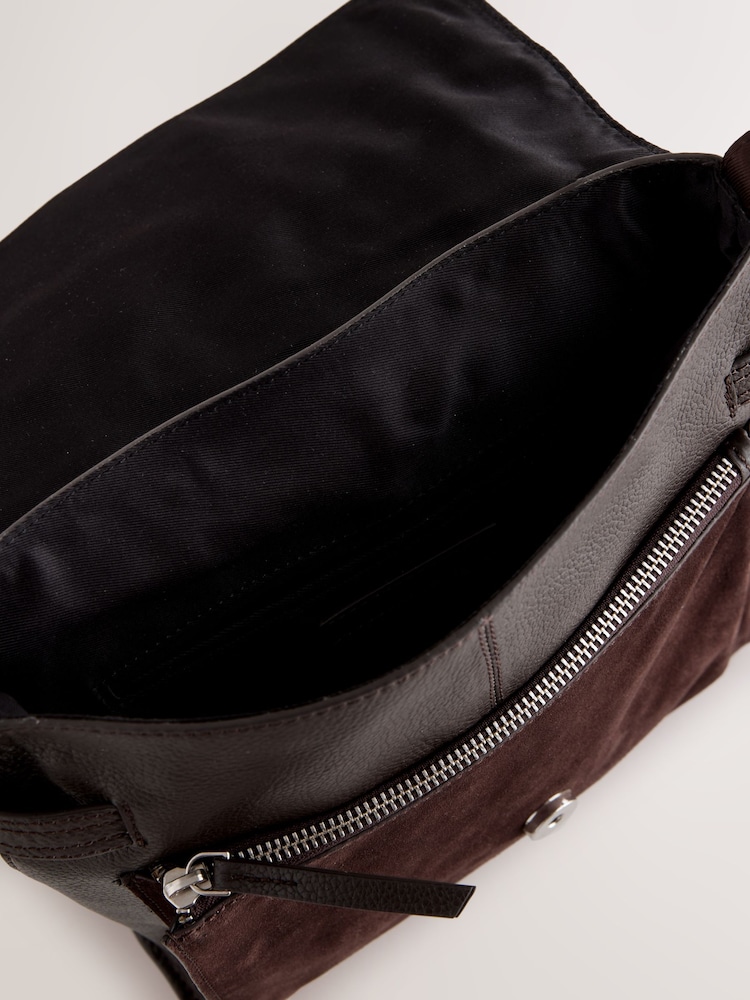 Chocolate Brown Leather Pocket Messenger Bag - Image 6 of 6 Chocolate Brown Leather Pocket Messenger Bag - Image 6 of 6