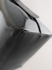 Black Bucket Shoulder Bag - Image 4 of 4