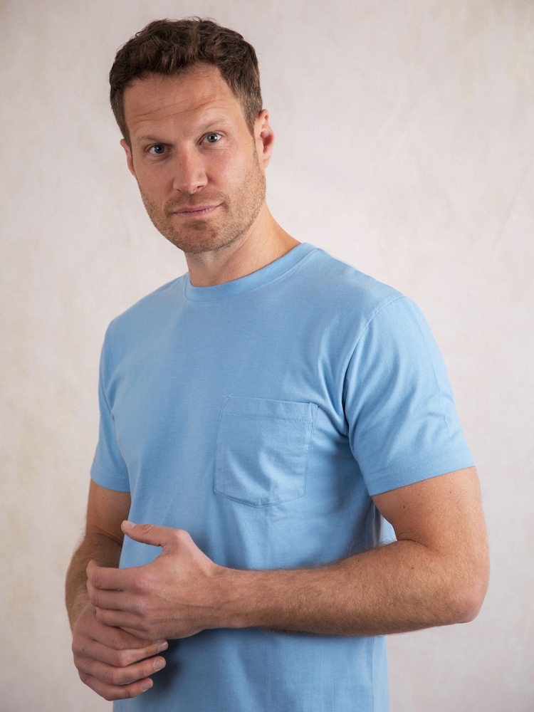Lakeland Clothing Pocket T-Shirt - Image 2 of 6