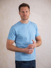 Lakeland Clothing Pocket T-Shirt - Image 6 of 6
